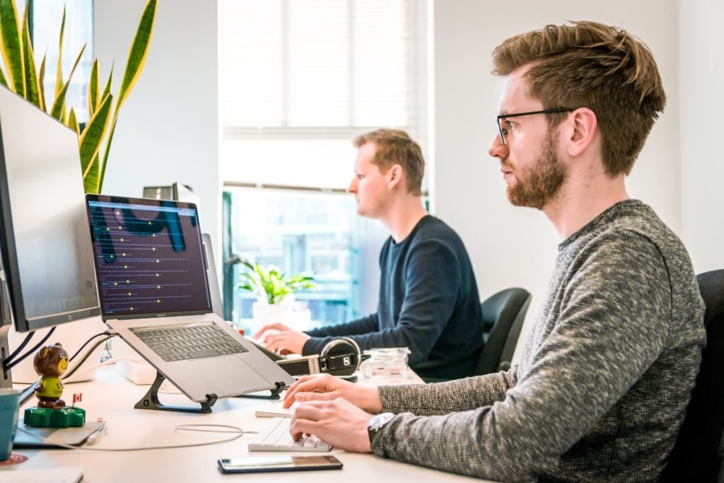 SmartHR ERP